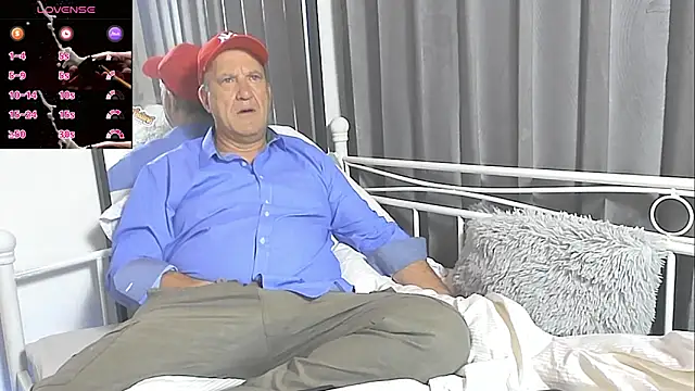 Snapshot of openminddaddy chatting on 02-22-25, 04:40 openminddaddy online show from 02-22-25, 04:40