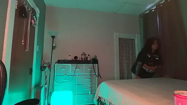 nativepumpkin95 online show from 04-02-26, 11:46