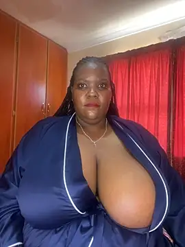 Snapshot of Michyboldy chatting on 11-13-25, 08:24 Michyboldy online show from 11-13-25, 08:24