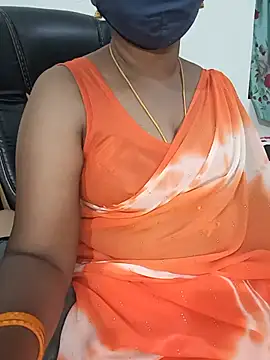 Snapshot of Tamil-hotwife chatting on 06-01-26, 06:53 Tamil-hotwife online show from 06-01-26, 06:53