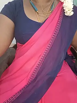 Snapshot of Tamil-hotwife chatting on 06-18-26, 04:44 Tamil-hotwife online show from 06-18-26, 04:44
