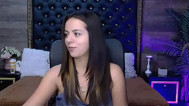 PlayfulElla online show from 10-21-25, 05:08