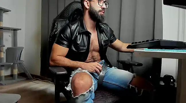 Snapshot of liamaesthetic chatting on 02-28-25, 09:58 liamaesthetic online show from 02-28-25, 09:58