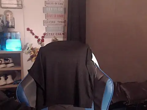 Lemonadexxx online show from 03-20-26, 05:23