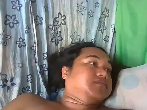 Snapshot of bettina_love chatting on 04-17-26, 03:42 bettina love online show from 04-17-26, 03:42