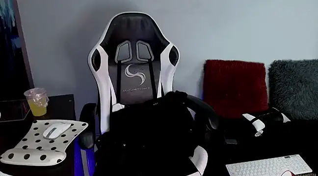 Ardat Lili69 online show from 01-11-25, 04:46