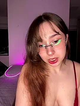 tsuki chan on online show from 09-15-25, 02:11