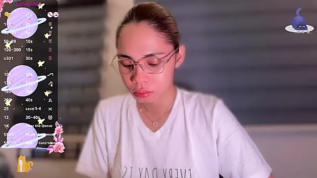 Snapshot of Jamie_Sullivan chatting on 10-27-25, 08:35 Jamie Sullivan online show from 10-27-25, 08:35