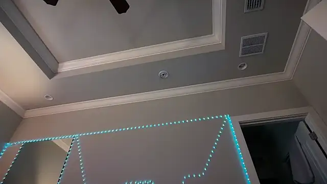 Vivian MayXxX online show from 04-06-26, 09:05