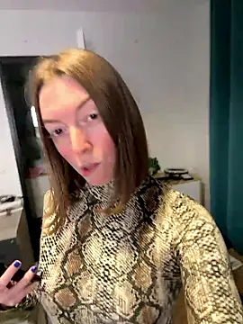 Daisy Michto Officiel online show from 02-06-26, 01:10