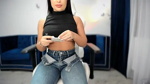 Snapshot of _missperfection_ chatting on 05-15-26, 01:45 missperfection online show from 05-15-26, 01:45