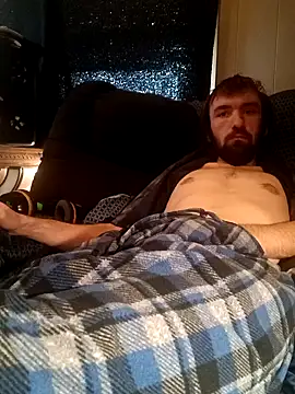 Snapshot of ShadowyTube chatting on 01-13-25, 09:20 ShadowyTube online show from 01-13-25, 09:20