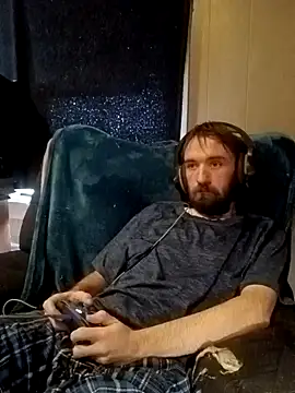 Snapshot of ShadowyTube chatting on 02-02-25, 11:11 ShadowyTube online show from 02-02-25, 11:11