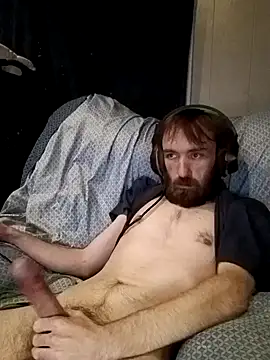 Snapshot of ShadowyTube chatting on 03-05-25, 05:18 ShadowyTube online show from 03-05-25, 05:18