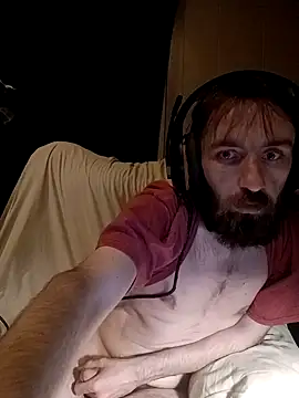 Snapshot of ShadowyTube chatting on 03-22-25, 03:41 ShadowyTube online show from 03-22-25, 03:41