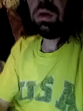 Snapshot of ShadowyTube chatting on 10-04-25, 05:16 ShadowyTube online show from 10-04-25, 05:16