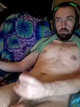 Snapshot of ShadowyTube chatting on 10-21-25, 05:24 ShadowyTube online show from 10-21-25, 05:24