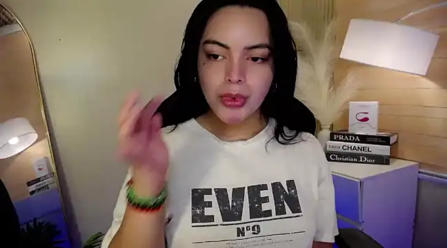 HotstuffCherrySummer online show from 12-29-24, 05:31