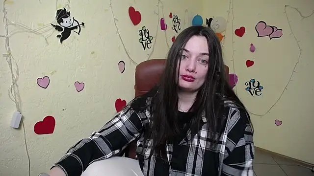 MilanaPrice online show from 03-15-25, 06:03