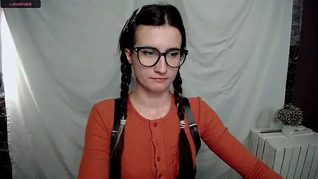 Snapshot of MaryEm976 chatting on 01-23-25, 08:36 MaryEm976 online show from 01-23-25, 08:36