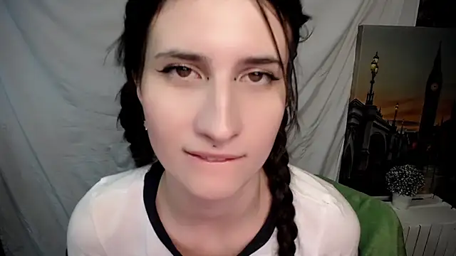 Snapshot of MaryEm976 chatting on 02-03-25, 10:36 MaryEm976 online show from 02-03-25, 10:36