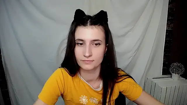 Snapshot of MaryEm976 chatting on 02-14-25, 10:07 MaryEm976 online show from 02-14-25, 10:07