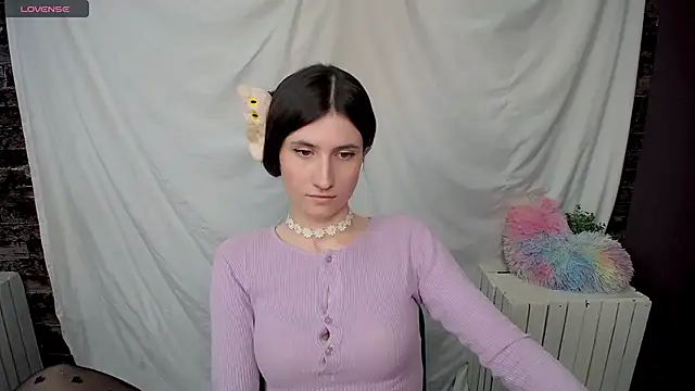 Snapshot of MaryEm976 chatting on 03-21-25, 09:45 MaryEm976 online show from 03-21-25, 09:45