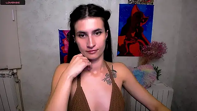 Snapshot of MaryEm976 chatting on 09-21-25, 11:34 MaryEm976 online show from 09-21-25, 11:34