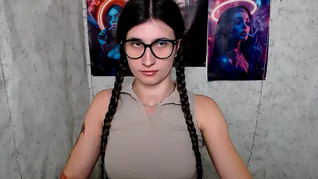 Snapshot of MaryEm976 chatting on 07-12-26, 09:33 MaryEm976 online show from 07-12-26, 09:33