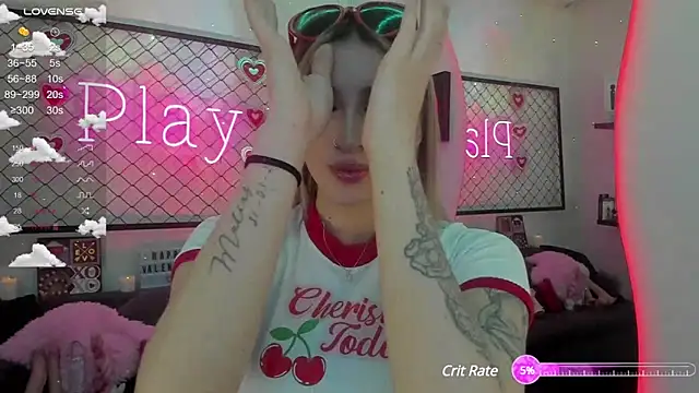 Snapshot of Atenea_Klett_ chatting on 02-14-25, 01:08 Atenea Klett online show from 02-14-25, 01:08