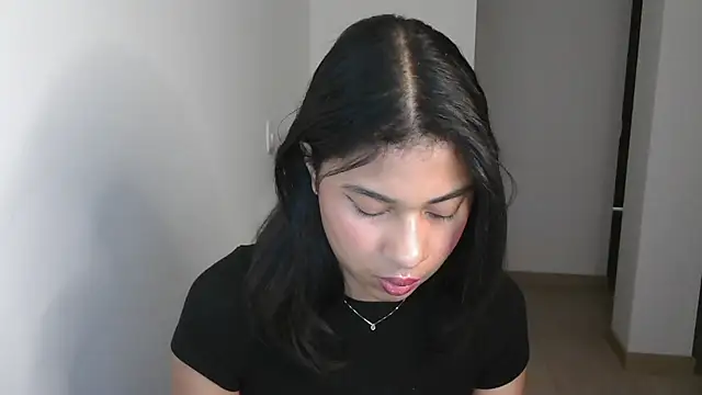 Snapshot of dark_enchantress_ chatting on 12-16-24, 12:15 dark enchantress online show from 12-16-24, 12:15