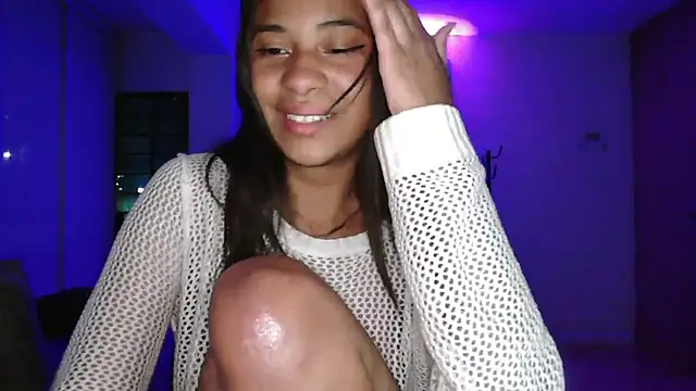 dark enchantress  online show from 10-21-25, 12:33