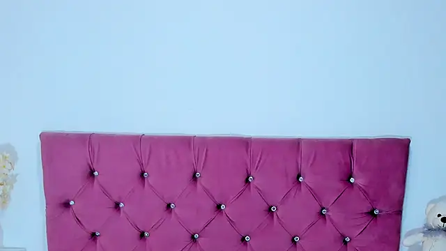 Snapshot of JanneCarter chatting on 03-22-25, 08:15 JanneCarter online show from 03-22-25, 08:15