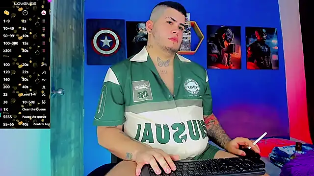 Snapshot of Thomas_chubbyxhot chatting on 09-21-25, 02:57 Thomas chubbyxhot online show from 09-21-25, 02:57