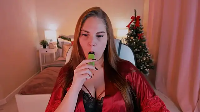 Ellis Foxy online show from 12-20-24, 03:47