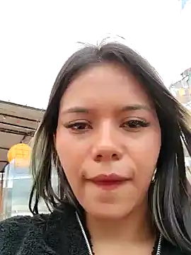 Snapshot of -Camila_ chatting on 12-19-24, 06:01 -Camila online show from 12-19-24, 06:01