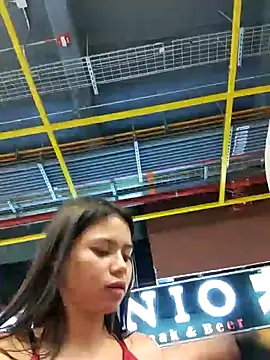 Snapshot of -Camila_ chatting on 12-19-24, 09:06 -Camila online show from 12-19-24, 09:06