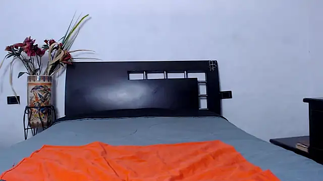 Snapshot of AikoTailor chatting on 03-20-26, 02:22 AikoTailor online show from 03-20-26, 02:22