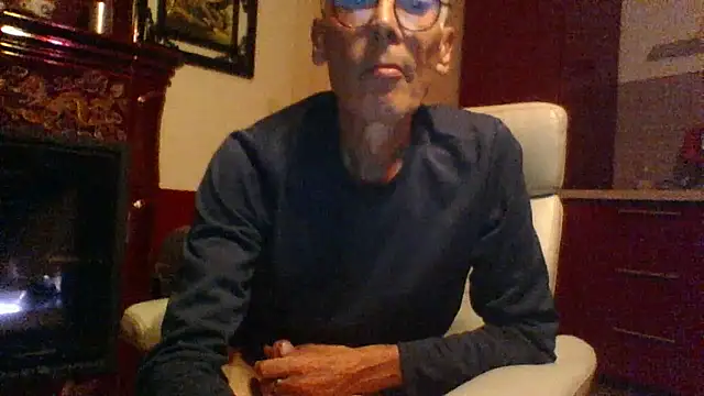 pierre5004 online show from 10-09-25, 06:06