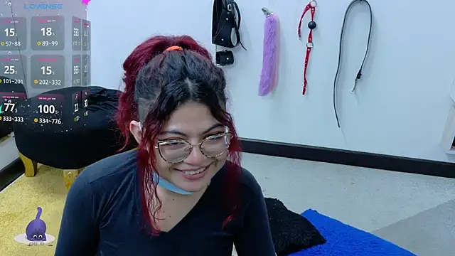 Catwhite  online show from 02-06-25, 12:26