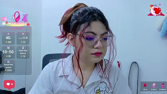 Catwhite  online show from 03-10-25, 12:37