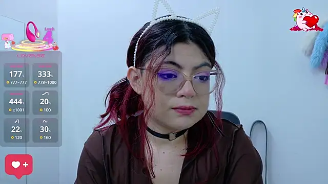 Catwhite  online show from 03-11-25, 12:28