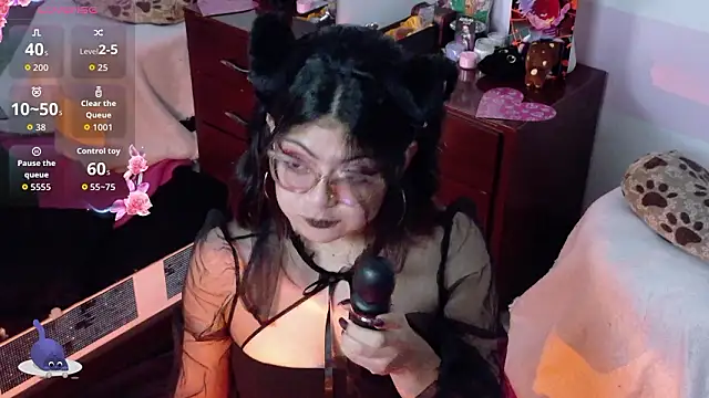 Catwhite  online show from 03-16-26, 04:55