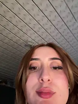 Snapshot of Sam_Thompsoon_ chatting on 02-19-25, 10:31 Sam Thompsoon online show from 02-19-25, 10:31