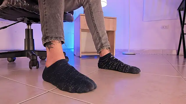 ArchieCollins online show from 12-22-25, 08:50