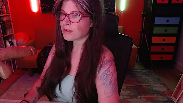 TheLenaAdams online show from 12-20-25, 01:23