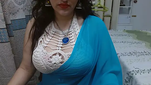 Snapshot of Lovelywife786 chatting on 11-15-25, 04:03 Lovelywife786 online show from 11-15-25, 04:03