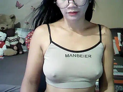 Snapshot of Mia_Rein chatting on 07-07-26, 12:57 Mia Rein online show from 07-07-26, 12:57