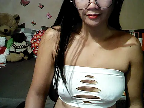 Snapshot of Mia_Rein chatting on 07-10-26, 01:25 Mia Rein online show from 07-10-26, 01:25