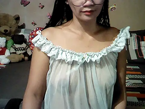 Snapshot of Mia_Rein chatting on 07-11-26, 02:47 Mia Rein online show from 07-11-26, 02:47